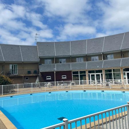 Le Voilier. Honfleur T2 Dans Residence Avec Piscine إكوموفيل المظهر الخارجي الصورة