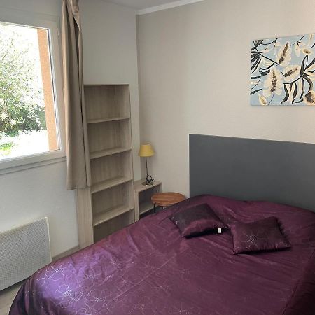 Le Voilier. Honfleur T2 Dans Residence Avec Piscine إكوموفيل المظهر الخارجي الصورة