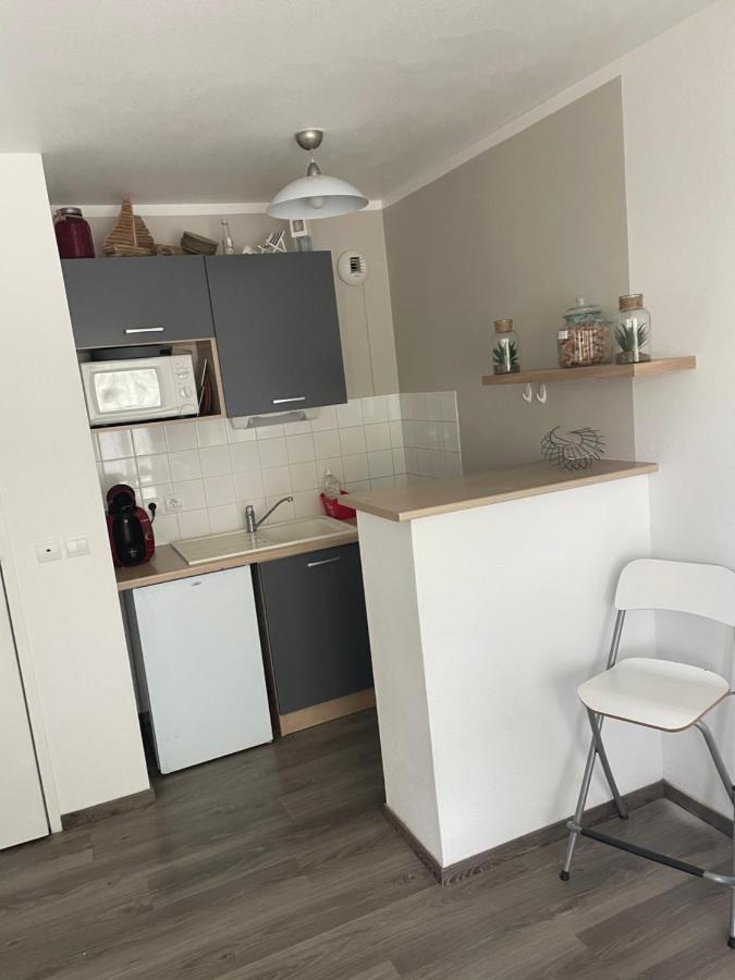 Le Voilier. Honfleur T2 Dans Residence Avec Piscine إكوموفيل المظهر الخارجي الصورة