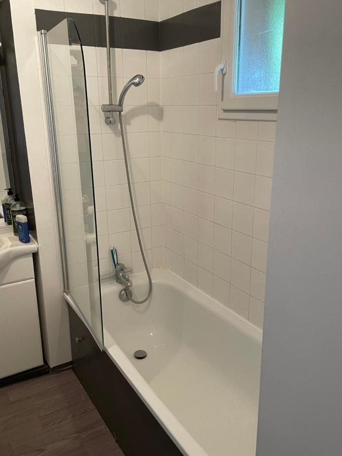 Le Voilier. Honfleur T2 Dans Residence Avec Piscine إكوموفيل المظهر الخارجي الصورة